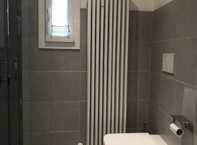 Casa 28 * בולוניה