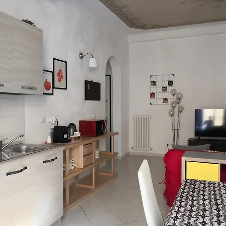 Casa 28 アパート